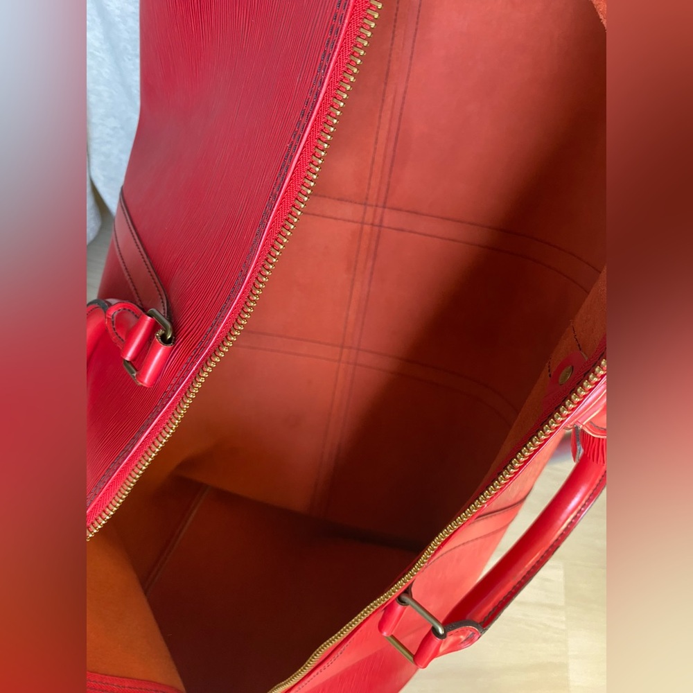 LOUIS VUITTON 'KEEPALL 60' RED EPI DUFFLE BAG - Picture 5 of 15